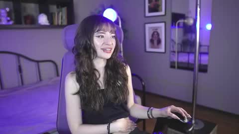 Snapshot of miyuki_wolf chatting on December 4, 2025, 9:12 pm miyuki_wolf online show from December 4, 2025, 9:12 pm