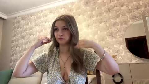 Mizuki online show from July 15, 2026, 6:29 am