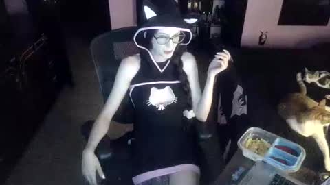 Snapshot of mizzbonez chatting on January 19, 2026, 2:15 am Mizz Bonez online show from January 19, 2026, 2:15 am