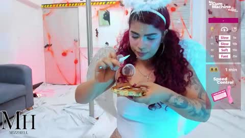 mizzhell_ online show from October 31, 2025, 4:08 pm