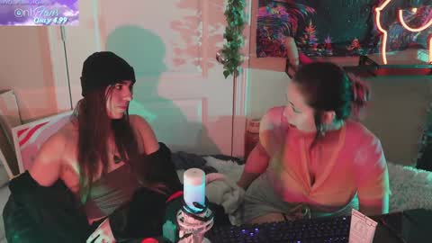 Snapshot of mj_vodkagirls chatting on January 31, 2025, 2:49 pm Hera Tethra Bathtub stream 20k followers Ask about our custom videos3 online show from January 31, 2025, 2:49 pm