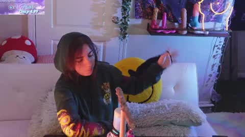 Snapshot of mj_vodkagirls chatting on February 24, 2025, 2:58 pm Hera Tethra Bathtub stream 20k followers Ask about our custom videos3 online show from February 24, 2025, 2:58 pm