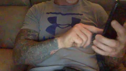 Snapshot of mjg175 chatting on December 4, 2024, 9:24 pm SexyRed online show from December 4, 2024, 9:24 pm