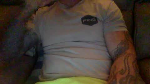 Snapshot of mjg175 chatting on December 11, 2024, 9:23 pm SexyRed online show from December 11, 2024, 9:23 pm