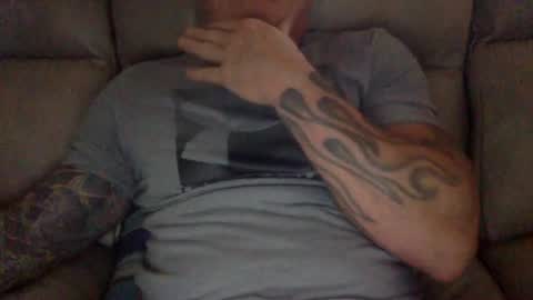 Snapshot of mjg175 chatting on December 31, 2024, 5:40 pm SexyRed online show from December 31, 2024, 5:40 pm