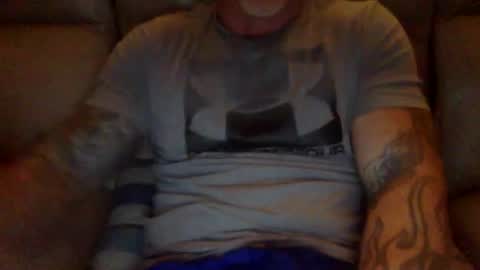 Snapshot of mjg175 chatting on December 31, 2024, 10:45 pm SexyRed online show from December 31, 2024, 10:45 pm
