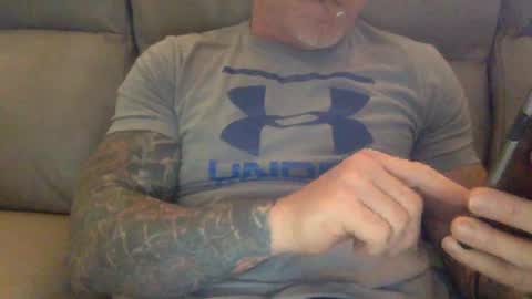 Snapshot of mjg175 chatting on January 21, 2025, 8:21 pm SexyRed online show from January 21, 2025, 8:21 pm