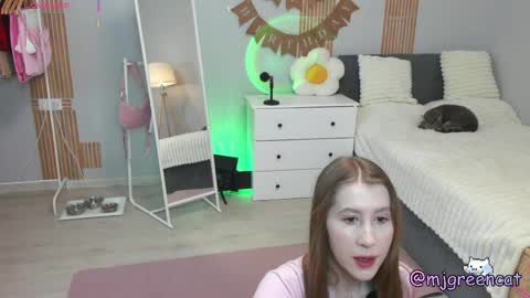 Snapshot of mjgreencat chatting on May 15, 2026, 3:52 pm mj online show from May 15, 2026, 3:52 pm