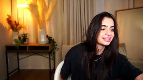 Snapshot of mmilkyway_ chatting on January 5, 2026, 6:00 pm milkyway online show from January 5, 2026, 6:00 pm