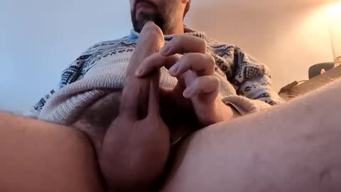 Snapshot of mminster chatting on January 7, 2026, 11:01 am mminster online show from January 7, 2026, 11:01 am