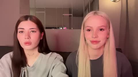 Snapshot of mmkakpoxyi22 chatting on February 16, 2026, 9:00 pm alice and ray online show from February 16, 2026, 9:00 pm