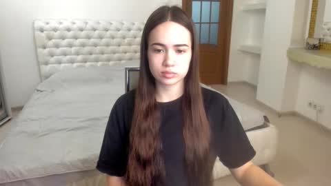 Snapshot of mmm_bananaa_ chatting on January 30, 2025, 6:54 pm Beata online show from January 30, 2025, 6:54 pm