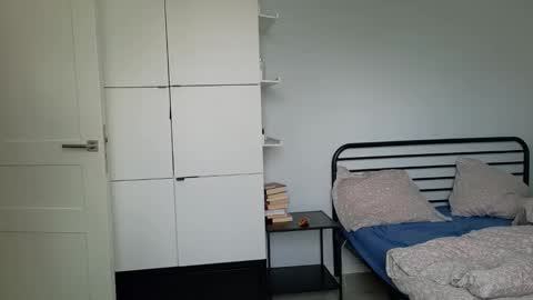 mmminnie online show from September 23, 2025, 9:56 am