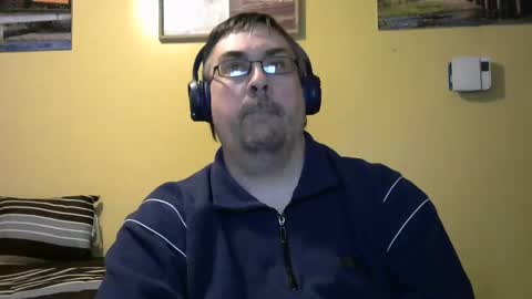 mmr45 online show from December 15, 2025, 4:50 am