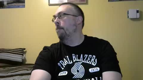 Snapshot of mmr4545 chatting on April 27, 2026, 3:59 am mark online show from April 27, 2026, 3:59 am