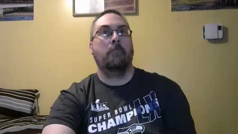 Snapshot of mmr4545 chatting on May 6, 2026, 3:57 am mark online show from May 6, 2026, 3:57 am