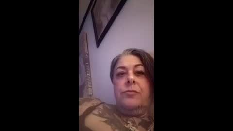 Snapshot of mnkfun4u chatting on February 3, 2026, 6:22 am Kittykittybangbang online show from February 3, 2026, 6:22 am