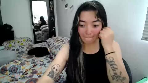 Snapshot of mocca_117 chatting on November 24, 2025, 1:33 pm Sam online show from November 24, 2025, 1:33 pm