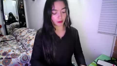 Snapshot of mocca_117 chatting on December 3, 2025, 2:08 am Sam online show from December 3, 2025, 2:08 am