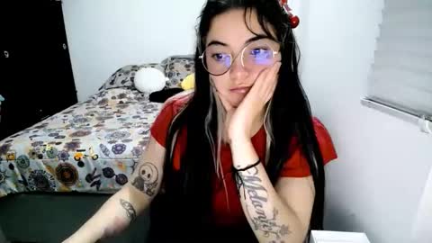 Snapshot of mocca_117 chatting on December 20, 2025, 3:24 am Sam online show from December 20, 2025, 3:24 am