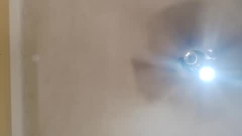 Snapshot of modelo_web18 chatting on February 9, 2026, 1:04 pm camilo online show from February 9, 2026, 1:04 pm