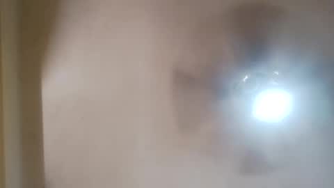 Snapshot of modelo_web18 chatting on March 1, 2026, 6:21 pm camilo online show from March 1, 2026, 6:21 pm