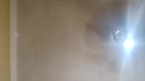 Snapshot of modelo_web18 chatting on March 14, 2026, 12:17 am camilo online show from March 14, 2026, 12:17 am