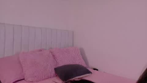 zoe ross online show from March 8, 2026, 7:17 pm