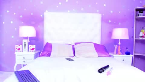 Sophia  online show from January 17, 2025, 7:38 pm