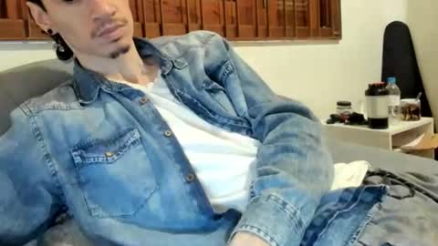 DigBreed online show from November 24, 2025, 11:10 am