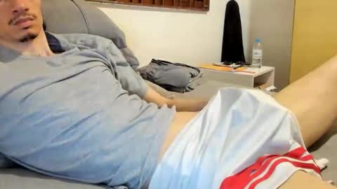 Snapshot of moderdelier chatting on March 6, 2026, 2:57 pm DigBreed online show from March 6, 2026, 2:57 pm