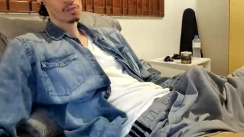 Snapshot of moderdelier chatting on March 15, 2026, 11:49 am DigBreed online show from March 15, 2026, 11:49 am