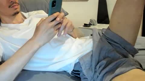 Snapshot of moderdelier chatting on April 4, 2026, 2:36 pm DigBreed online show from April 4, 2026, 2:36 pm