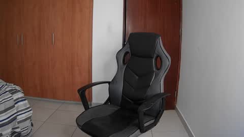 Snapshot of modexusparty chatting on January 6, 2025, 8:07 pm modexusparty online show from January 6, 2025, 8:07 pm