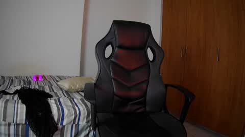 Snapshot of modexusparty chatting on February 6, 2025, 7:29 pm modexusparty online show from February 6, 2025, 7:29 pm