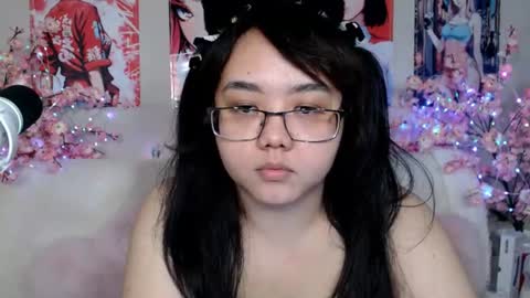 Molly online show from July 6, 2026, 4:42 am