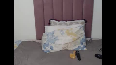 Snapshot of mogheul_slay chatting on February 27, 2026, 12:43 am Mogheul Slay online show from February 27, 2026, 12:43 am