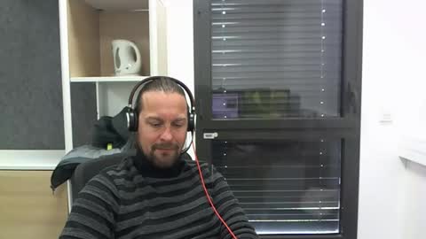 Julien online show from March 3, 2026, 11:16 am