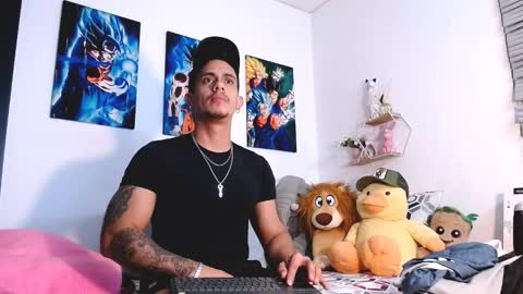 Moises Paez online show from January 6, 2025, 11:42 pm