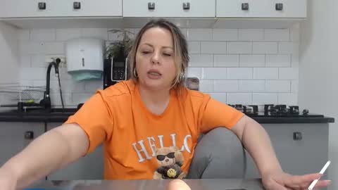 Snapshot of mojjo_erika chatting on February 3, 2025, 12:57 pm erika online show from February 3, 2025, 12:57 pm