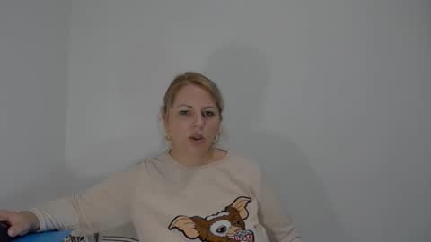Snapshot of mojjo_erika chatting on September 28, 2025, 6:19 am erika online show from September 28, 2025, 6:19 am