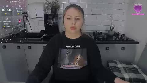 erika online show from March 7, 2026, 10:01 am