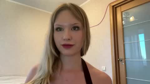 Snapshot of mollieadamek chatting on May 10, 2026, 1:16 pm Lisa online show from May 10, 2026, 1:16 pm