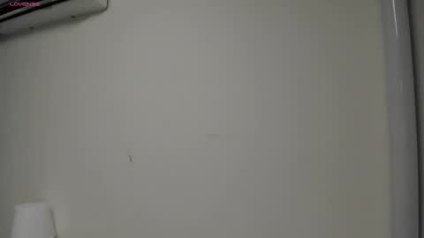 Snapshot of molliebue1 chatting on March 3, 2026, 11:27 am Hey Guys Im Mollie online show from March 3, 2026, 11:27 am