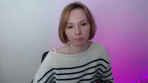 Snapshot of mollilove chatting on April 27, 2026, 8:56 am mollilove online show from April 27, 2026, 8:56 am