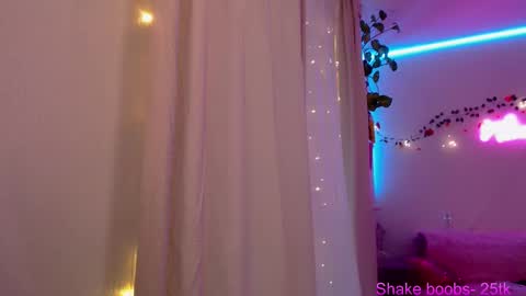    online show from December 5, 2025, 4:54 am