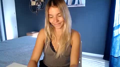 Molly online show from January 14, 2025, 1:49 pm