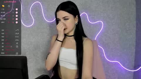 Molly - online show from October 10, 2025, 5:39 am