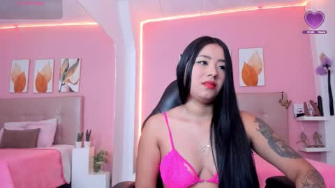    online show from November 9, 2025, 1:20 pm