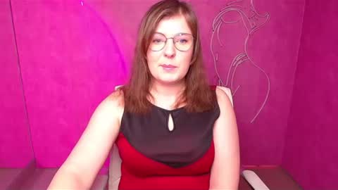 Snapshot of molly_mis chatting on February 24, 2025, 1:10 pm Molly online show from February 24, 2025, 1:10 pm